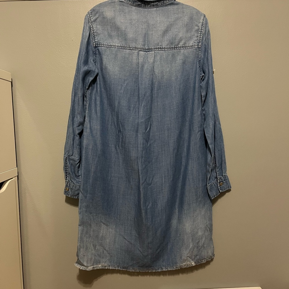 NWT Chelsea & Violet Light Wash Jean Dress with frayed hem Size S - Picture 3 of 14